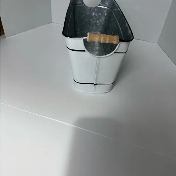 White Farmers Market Metal Bin - Picture 5 of 12